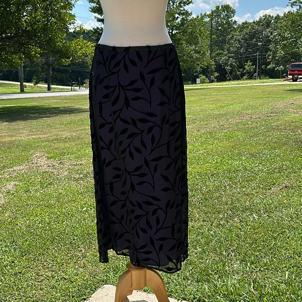 Allison Taylor Petite Women’s Black & Purple Skirt